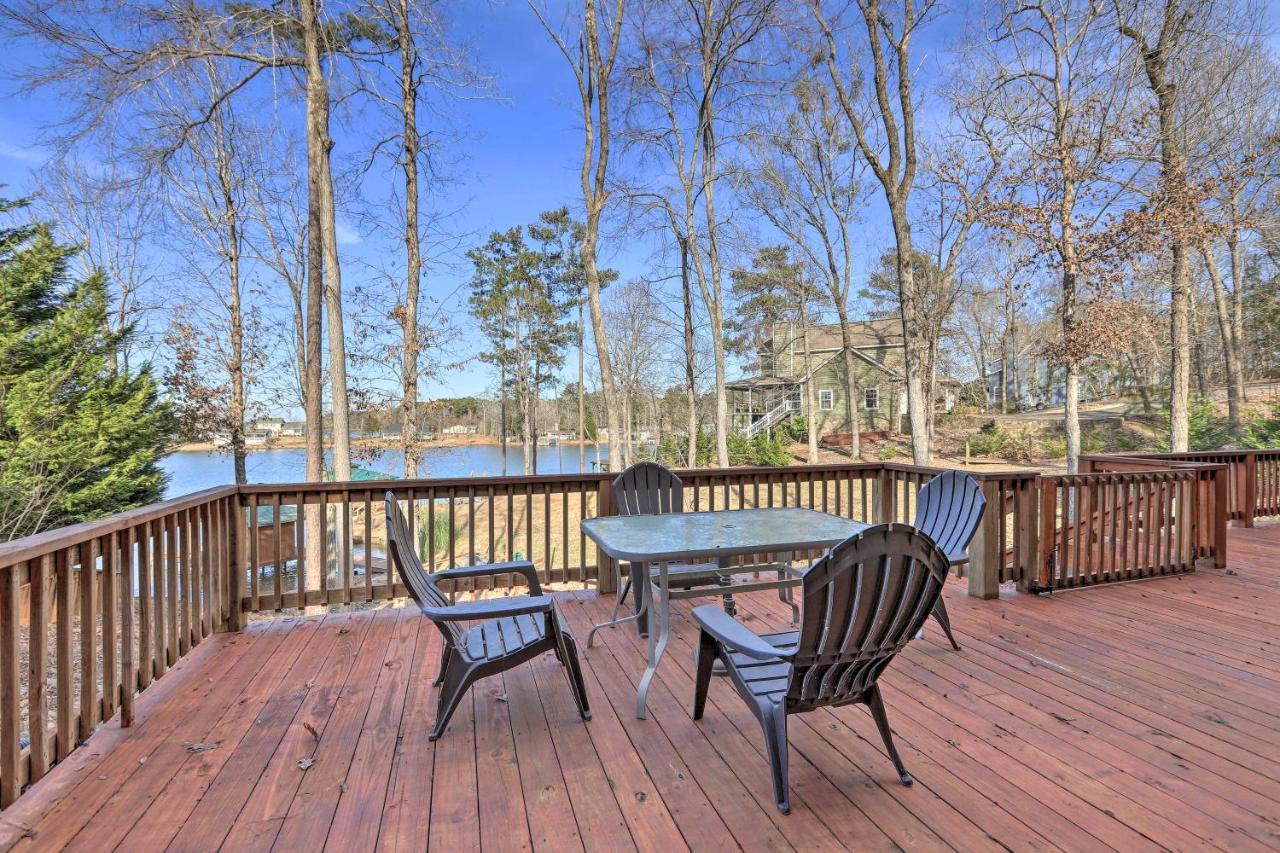 Lakefront Sparta Cottage With Decks And Boat Dock Exterior foto