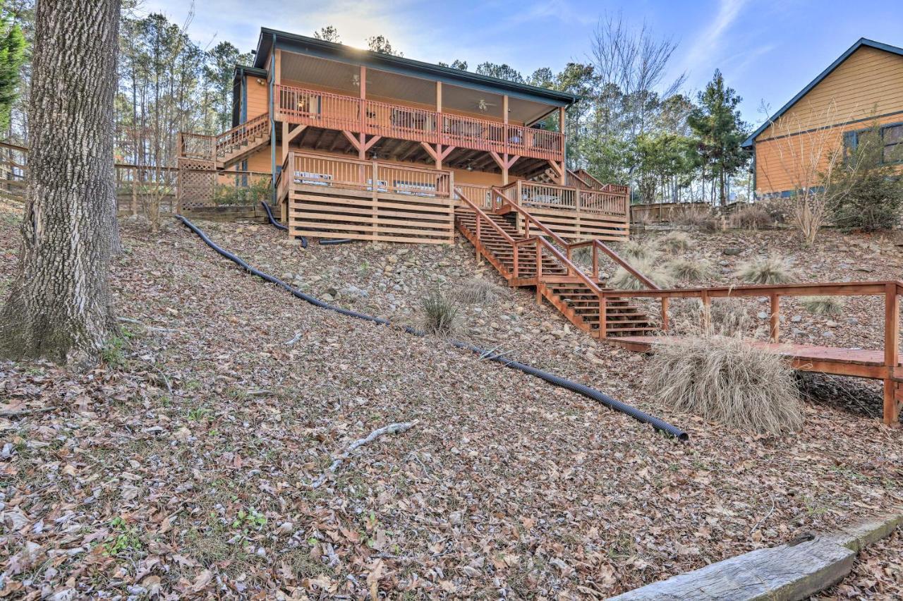 Lakefront Sparta Cottage With Decks And Boat Dock Exterior foto